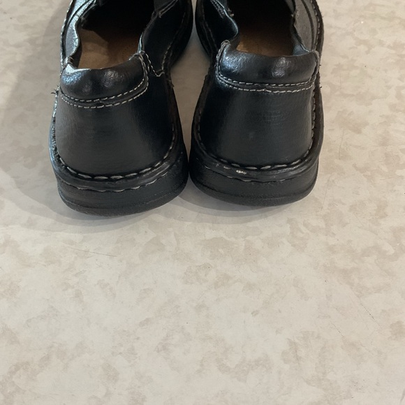 Earth Spirt women’s Black Leather Slip-On Shoes size 7.5 - Picture 3 of 4